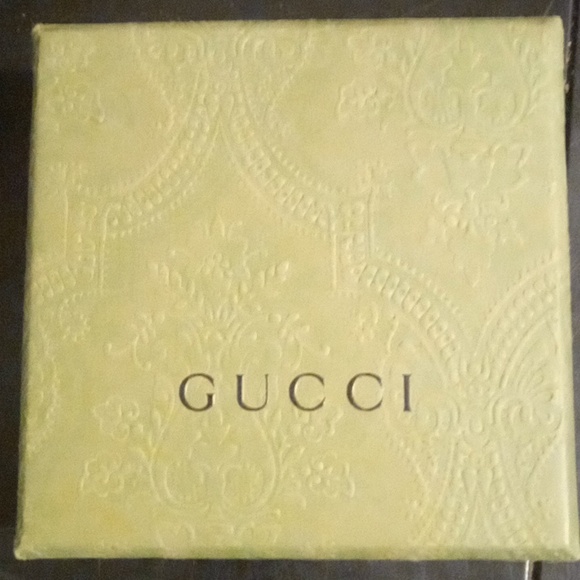 Silver Gucci heart ring w/box - Picture 2 of 3